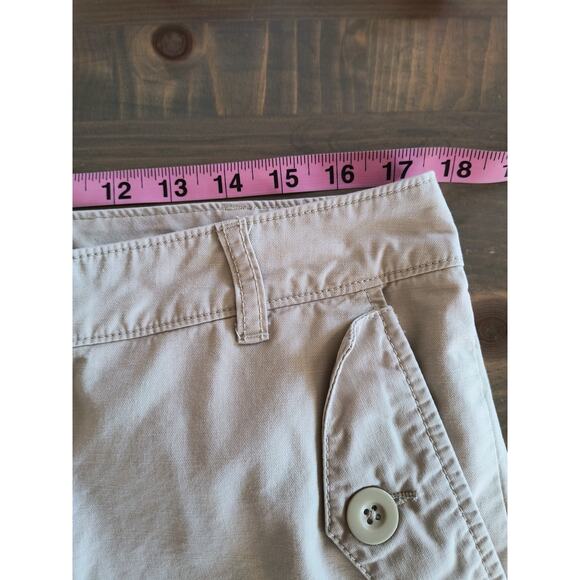 Torrid Bermuda Shorts Women's Size 12 Neutral Khaki 12 inch Cotton Flat front - Picture 7 of 10